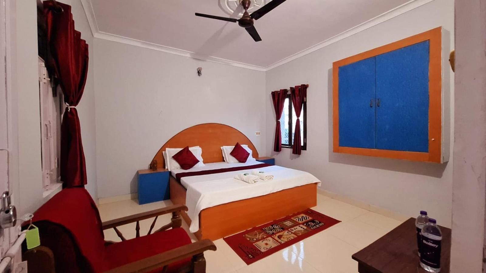 Mohit Paying Guest House พาราณสี ภายนอก รูปภาพ